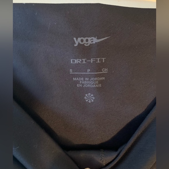 Nike Yoga Dri-FIT High-Waisted Leggings - Picture 4 of 4